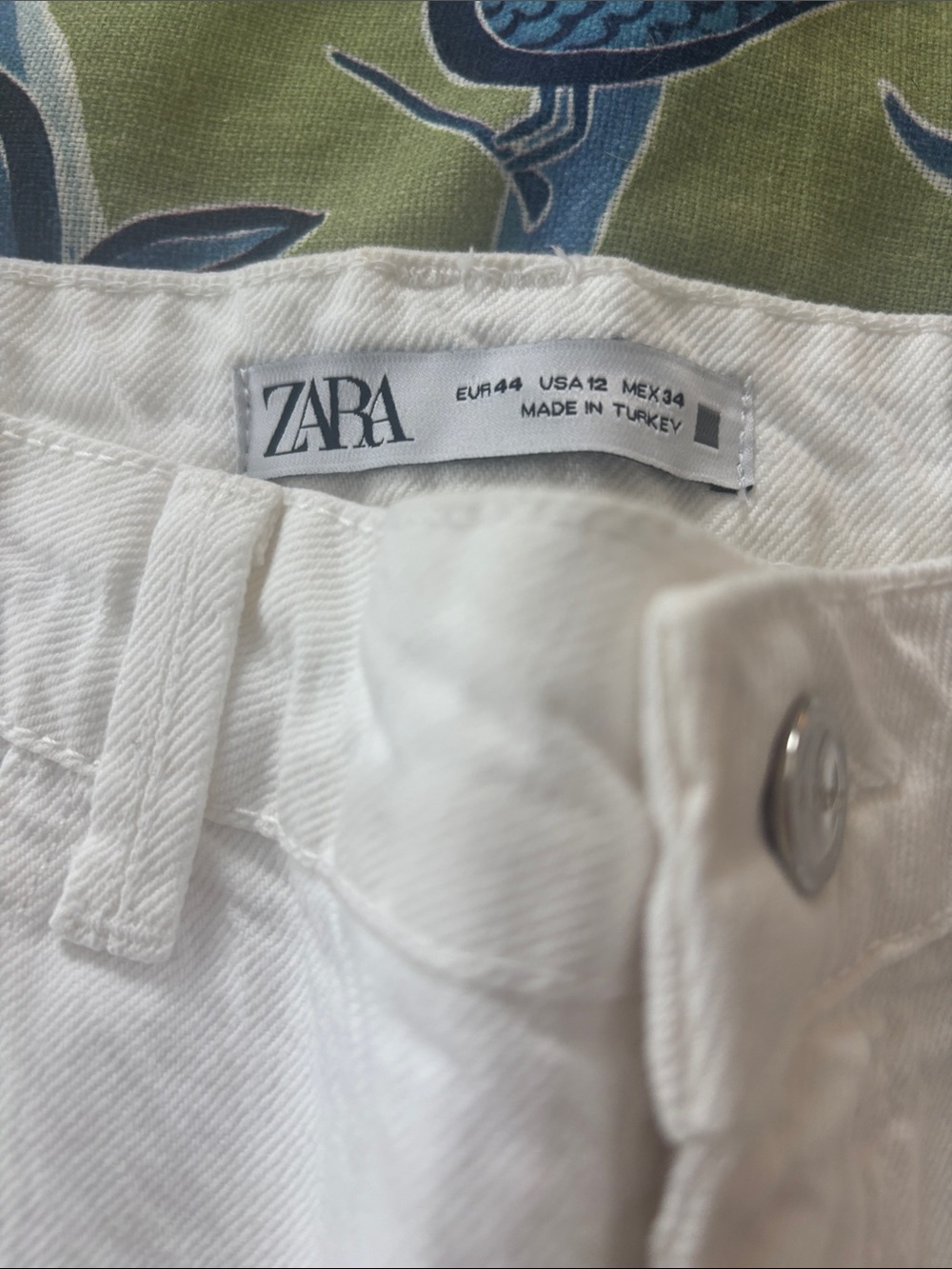 Zara jeans - Picture 3 of 4